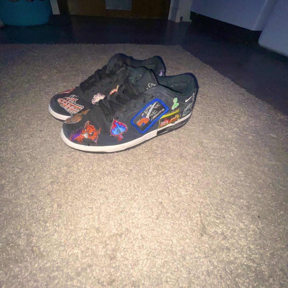 Nike dunks various colors way to many to name just look at the pictures